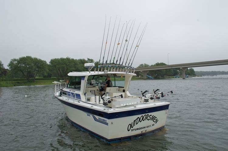 Sturgeon Bay Charter Fishing on The Outdoorsmen